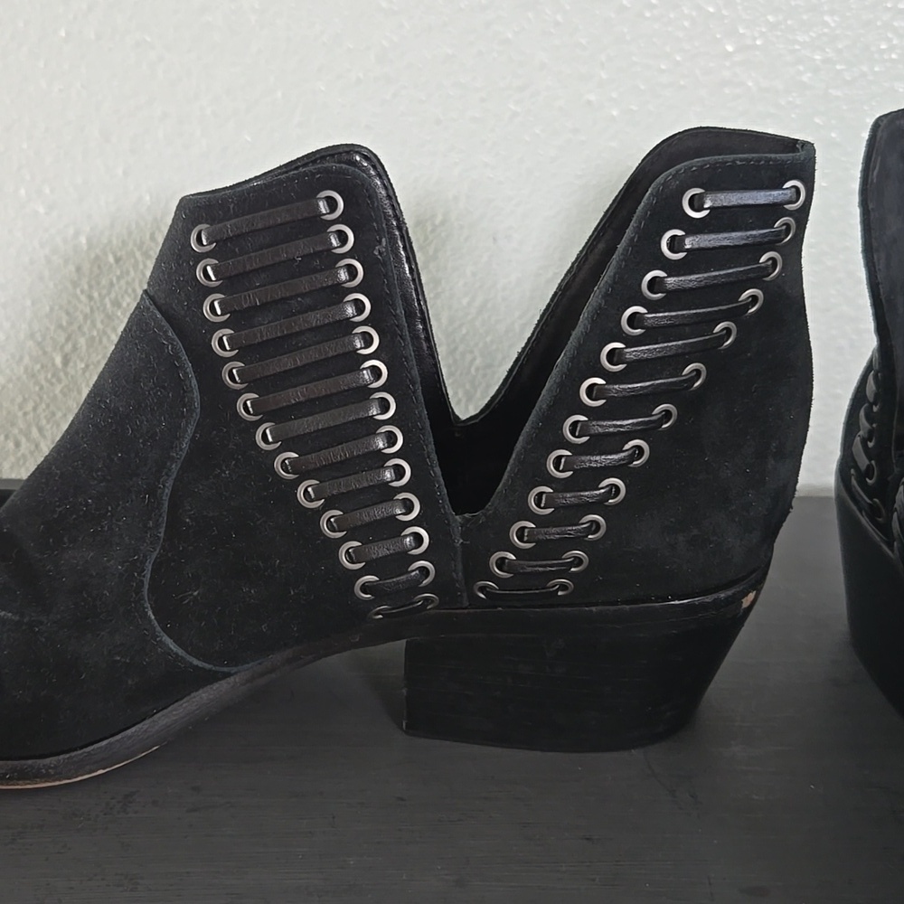 Vince Camuto Black Ankle Boots Size 8.5 - Picture 7 of 9